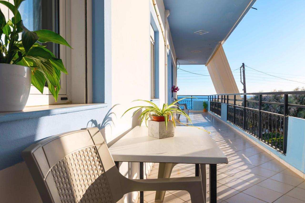 Soso'S Apartments -Vacations Next To The Beach Псари-Форада Экстерьер фото